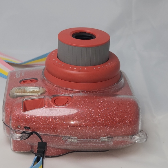 Fujifilm instax mini 8 Instant Camera - Coral Red - Picture 5 of 6